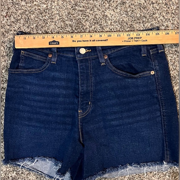 Levi Strauss Women's Signature Heritage High Rise Denim Blue Shorts! Size 12. - Picture 12 of 13